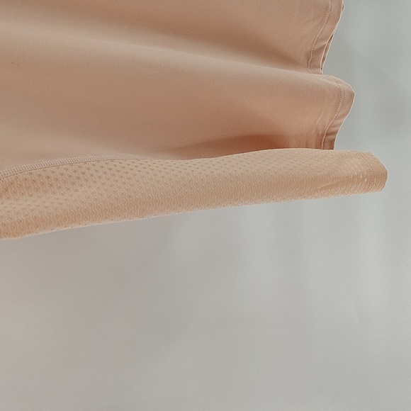 Columbia Pullover Top Size XL Peach Vented Sides Sleeves and Upper Back - Picture 6 of 8